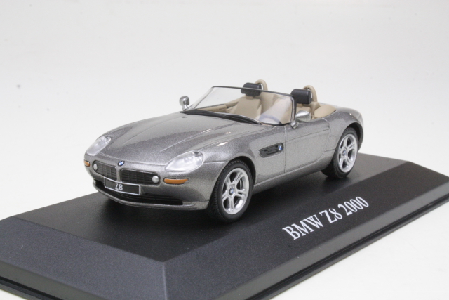 BMW Z8 2000, harmaa