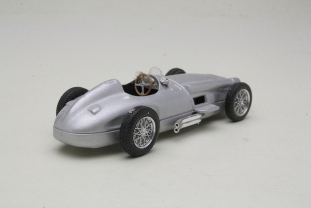 Mercedes W196 (Fangio 1954), S&P ITC Helsinki 1995, M.Häkkinen