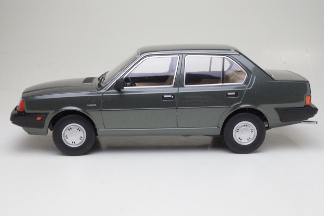 Volvo 340 1987, vihreä