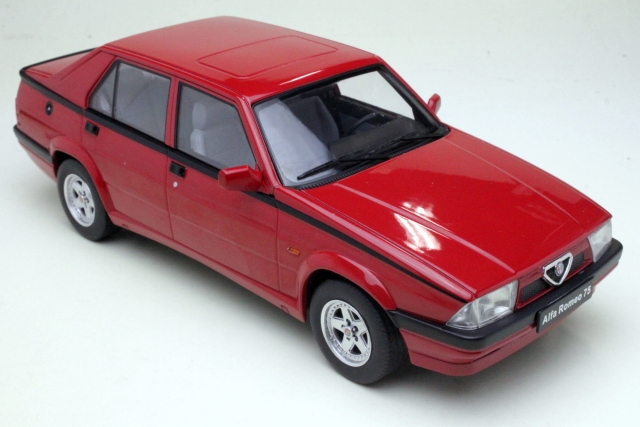Alfa Romeo 75 1988, punainen