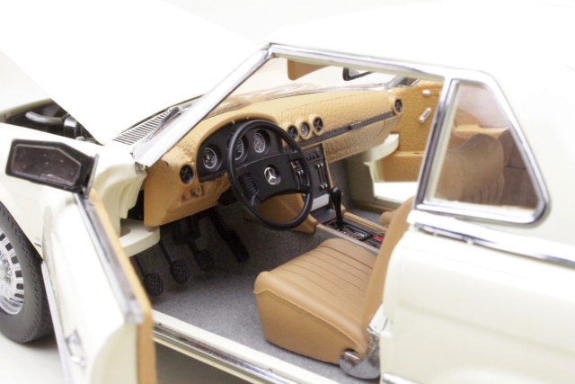Mercedes 350 SL Hard Top 1977, valkoinen