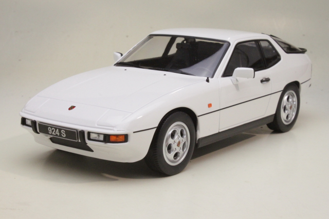 Porsche 924S Coupe 1986, valkoinen