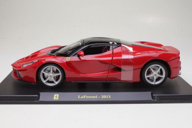 Ferrari LaFerrari 2013, red