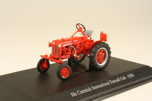Mc Cormick International Farmall Cub 1956, punainen