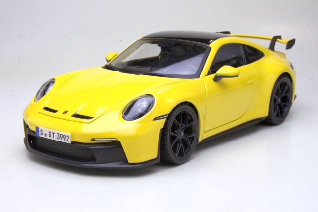 Porsche 911 (992) GT3 Coupe 2022, keltainen