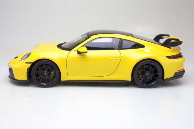 Porsche 911 (992) GT3 Coupe 2022, yellow
