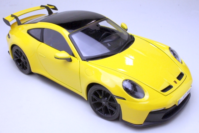 Porsche 911 (992) GT3 Coupe 2022, yellow