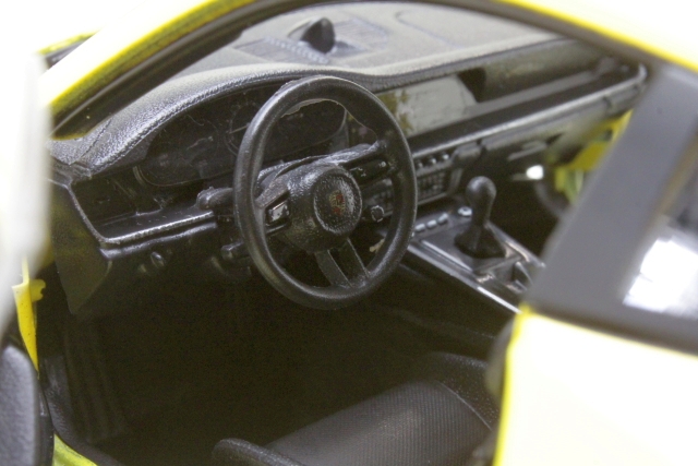 Porsche 911 (992) GT3 Coupe 2022, yellow