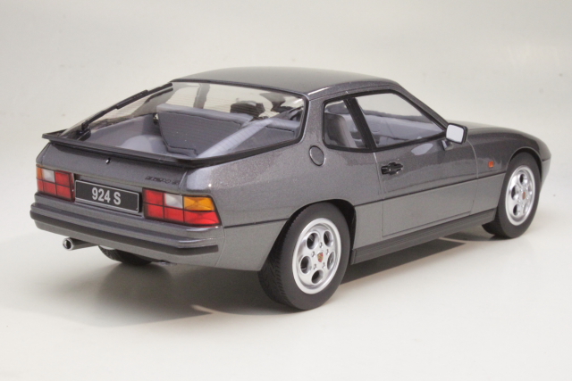 Porsche 924S Coupe 1986, grey
