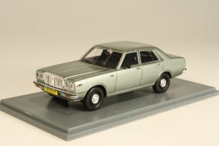 Datsun 200L Laurel C230 1977, metallinvihreä