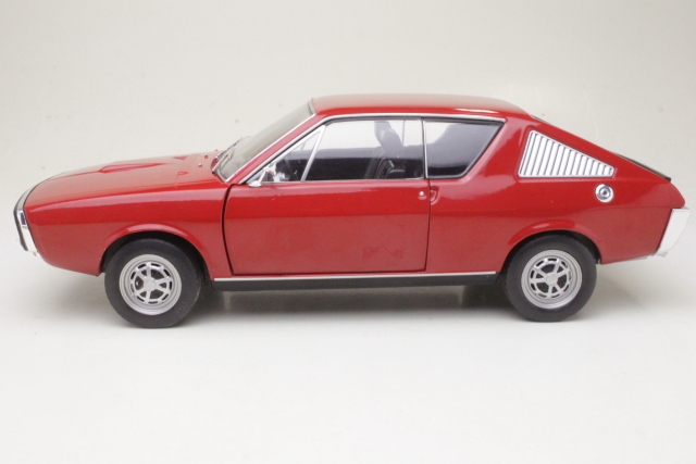 Renault R17 Mk1 1976, punainen