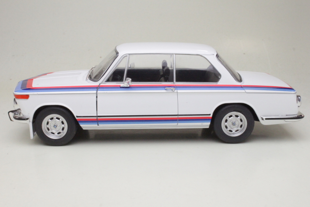 BMW 2002 Tii Turbo 1971, white