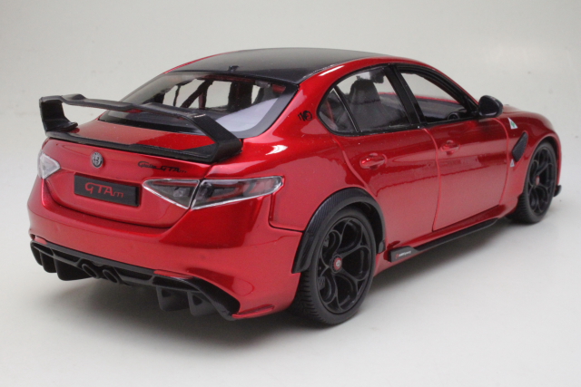 Alfa Romeo Giulia GTAm 2020, red