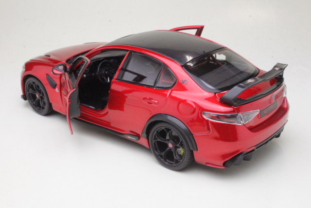 Alfa Romeo Giulia GTAm 2020, red