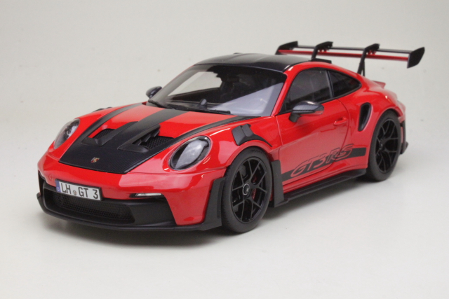 Porsche 911 GT3 RS Weissach Package 2022, punainen