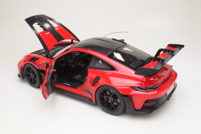 Porsche 911 GT3 RS Weissach Package 2022, punainen