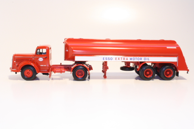 Mercedes LS315 1954 "Esso", tankkirekka