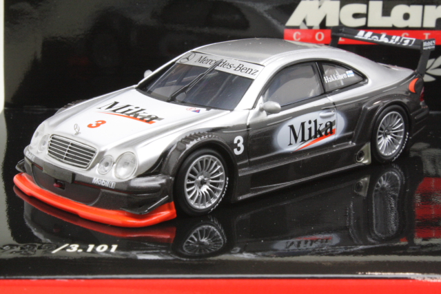 McLaren MP4/16 & Mercedes CLK Coupe, M.Häkkinen