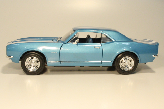 Chevrolet Camaro Z28 1967, sininen - Sulje napsauttamalla kuva