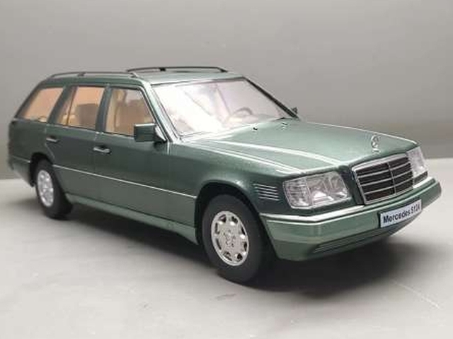 Mercedes E-Class T Model (w124) 1995, vihreä