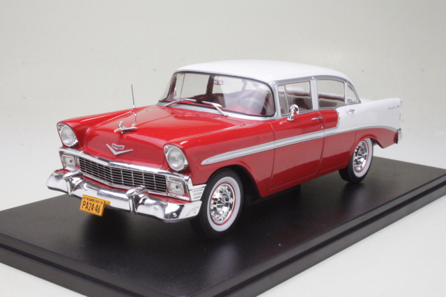 Chevrolet Bell Air 4d Sedan 1956, punainen/valkoinen