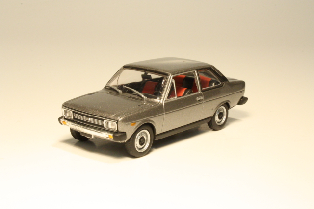 Fiat 131 Mirafiori 1976, silver