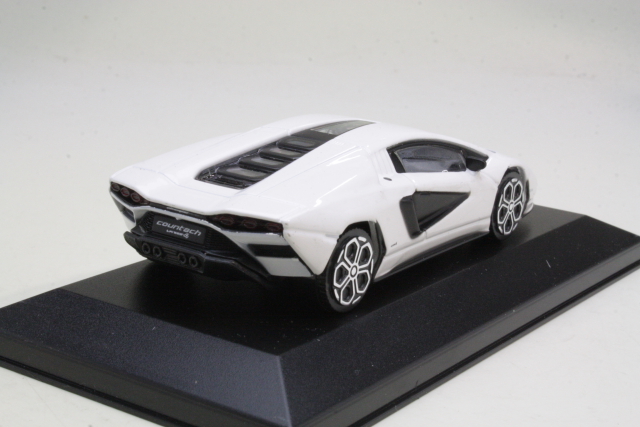 Lamborghini Countach LP800-4 2021, white