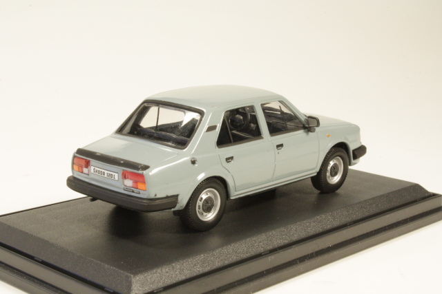 Skoda 120L 1984, harmaa