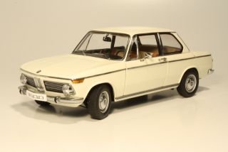 BMW 1600-2 (typ116) 1966, white