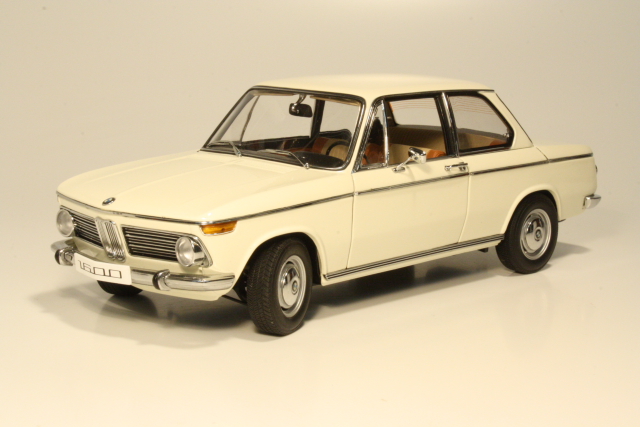 BMW 1600-2 (typ116) 1966, white