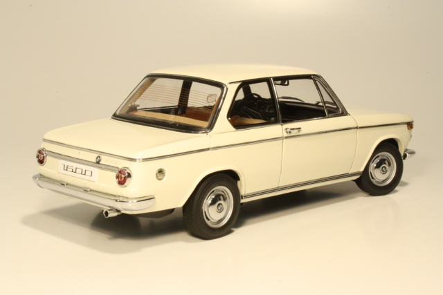 BMW 1600-2 (typ116) 1966, white