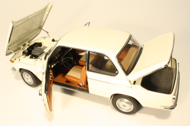 BMW 1600-2 (typ116) 1966, white