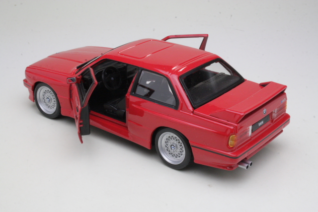 BMW M3 (e30) 1988, punainen