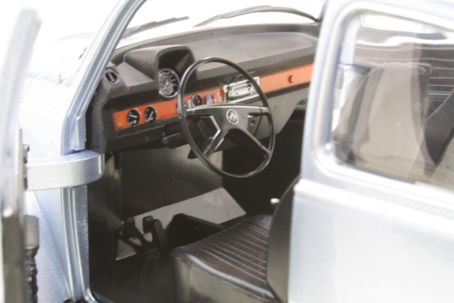 VW Kupla 1303 1974, sininen