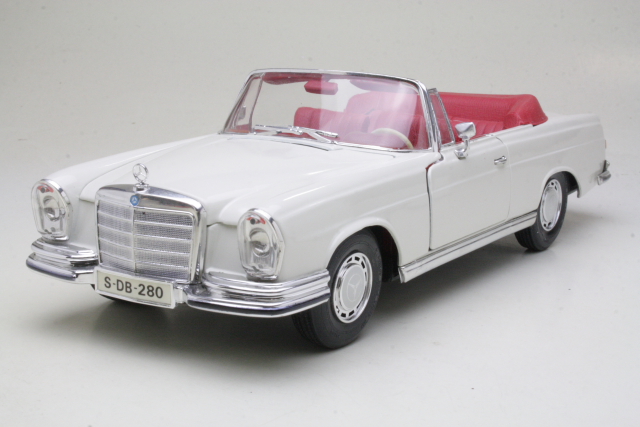 Mercedes 280SE (w111) Cabriolet 1966, valkoinen
