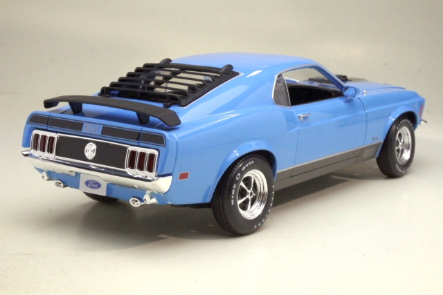 Ford Mustang Mach 1 1970, vaaleansininen