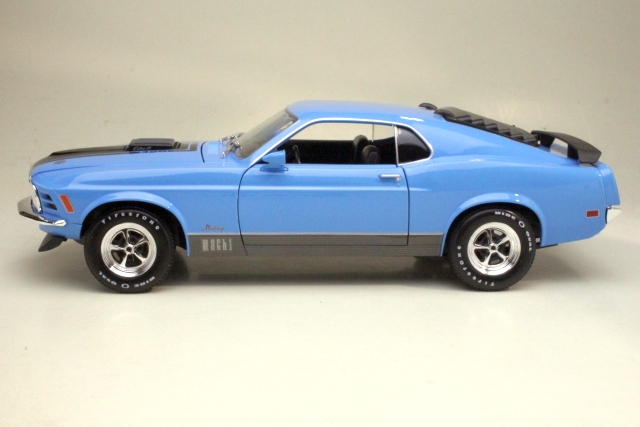 Ford Mustang Mach 1 1970, vaaleansininen