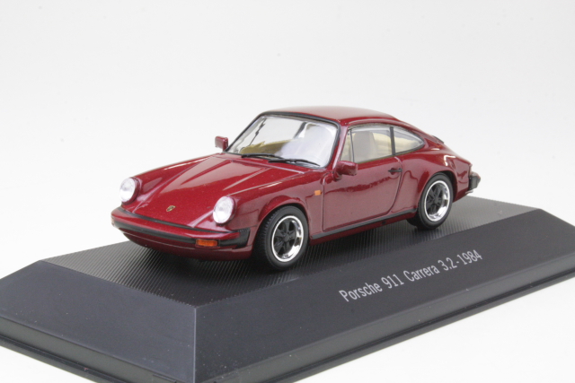 Porsche 911 Carrera 3.2 1984, dark red
