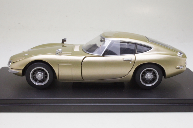 Toyota 2000 GT 1967, beige
