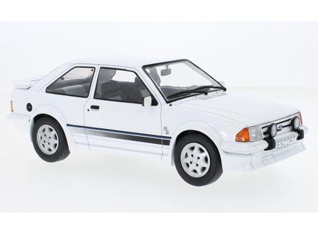 Ford Escort Mk3 RS Turbo 1985, valkoinen