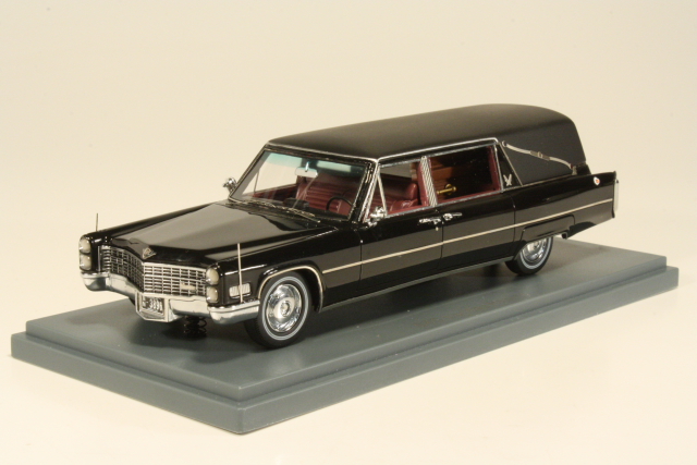 Cadillac S&S Hearse 1966, black