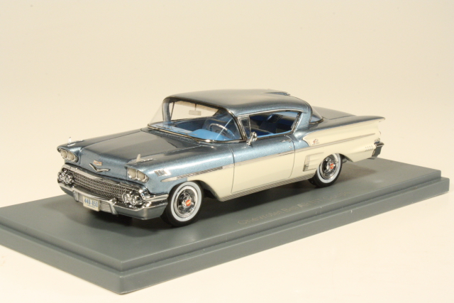 Chevrolet Bel Air Impala 2d HT Coupe 1958, sininen/valkoinen