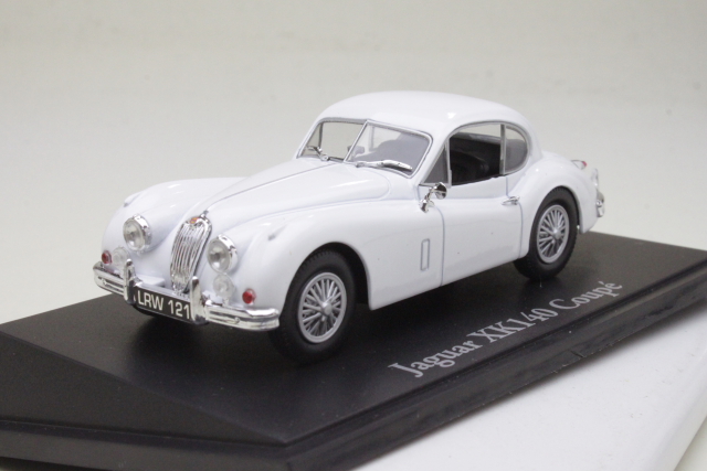 Jaguar XK140, white