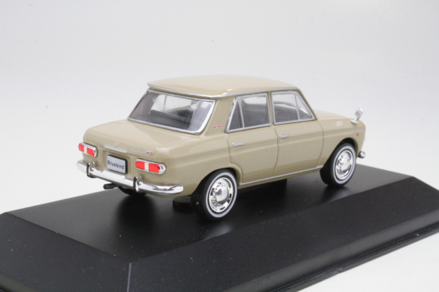 Datsun 410 Bluebird 1966, beige