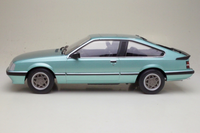 Opel Monza 2.5 E 1983, vihreä