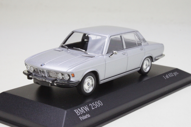 BMW 2500 (e3) 1968, silver