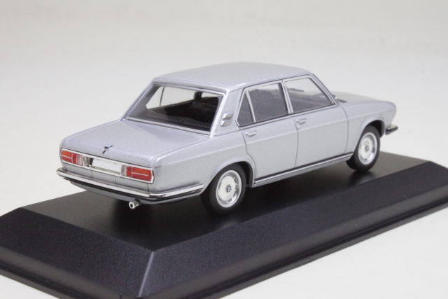 BMW 2500 (e3) 1968, silver