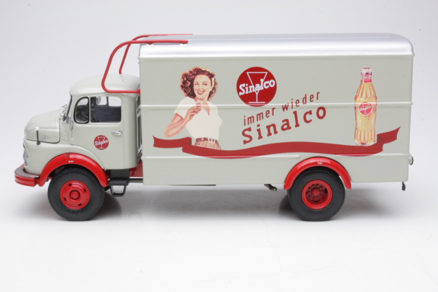 Mercedes L911 "Sinalco"