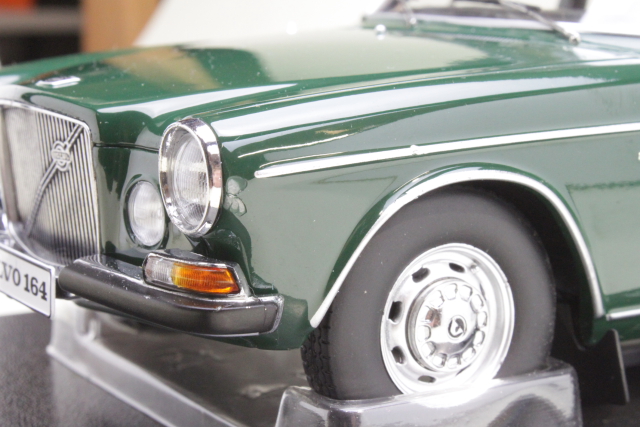 Volvo 164 1970, tummanvihreä (B-LAATU)