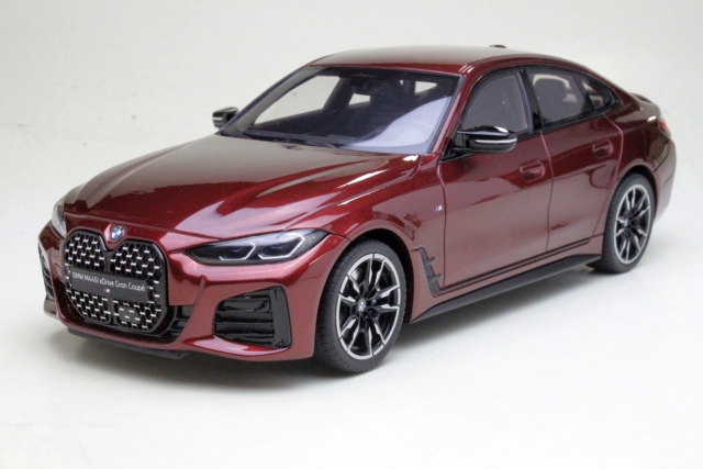 BMW M440i xDrive Gran Coupe 2021, tummanpunainen